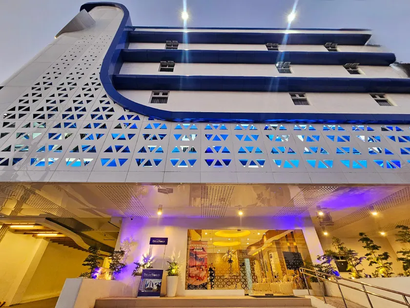 Hotel Dreamworld East Ortigas - Image 1
