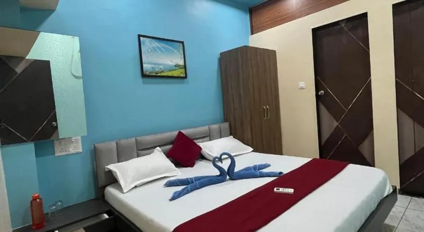 JAI SWAMiNARAYAN DELUX HOMESTAY - Image 1