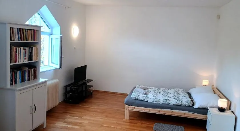 Ubytování nad kostelem - Image 1