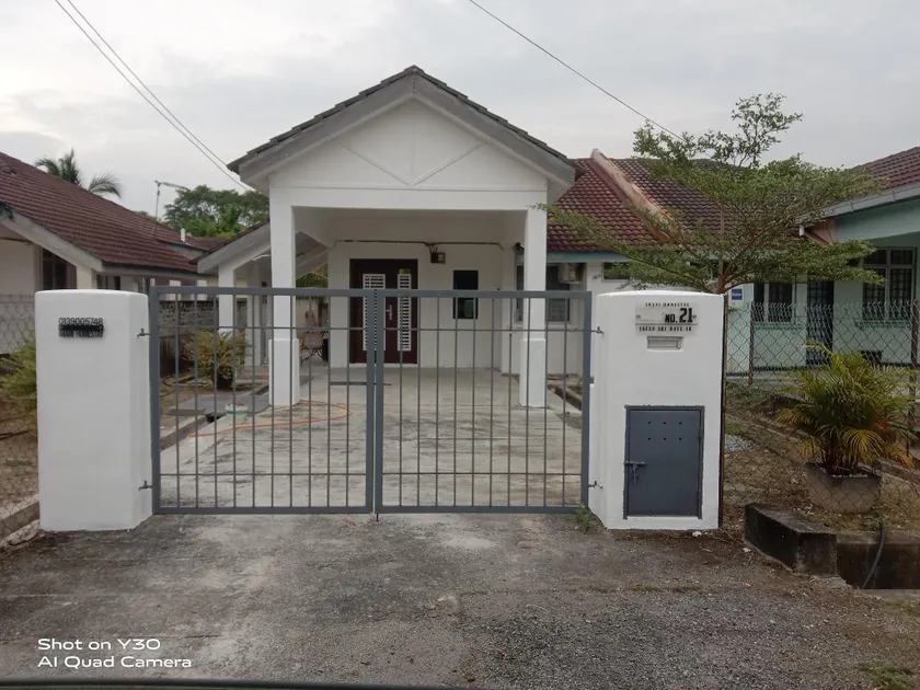 Imani Homestay Beach Gateway Bagan Lalang - Image 1