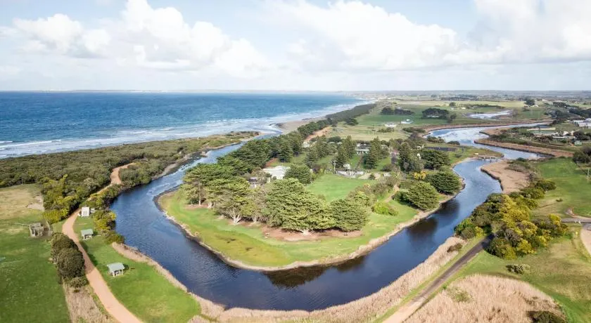 Narrawong Island Holiday Park - Image 1