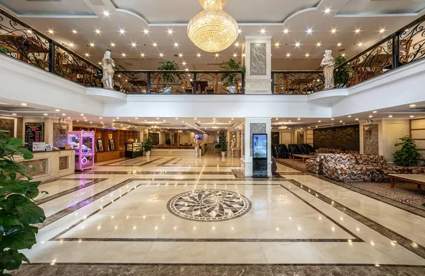 A25 Signature Hotel - Image 1