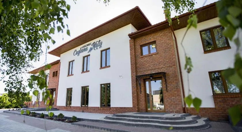 Gościniec Ceglane Kąty - Image 1