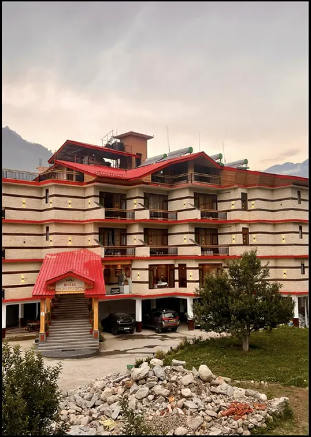 Hotel Jogni Heights - Image 1