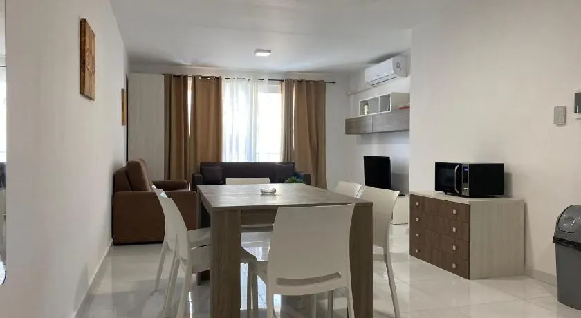 Sunrise Court - Image 1