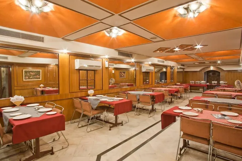 Hotel O Kohinoor - Image 1