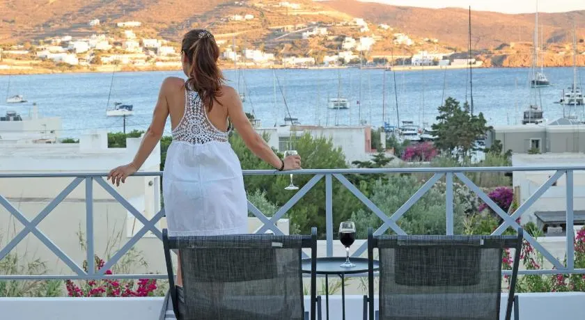 Galini Rooms & Apartments - Image 1