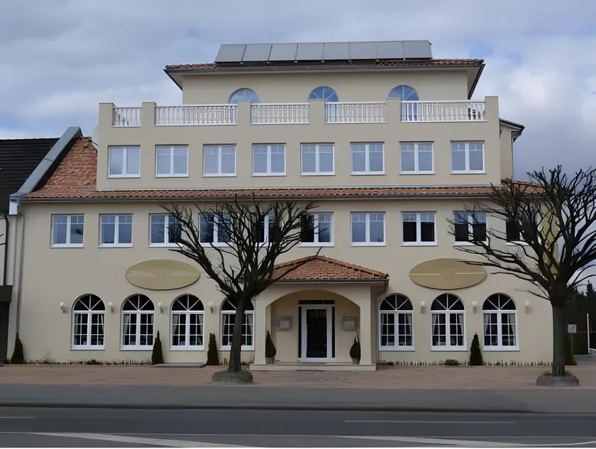 Hotel Helena - Image 1