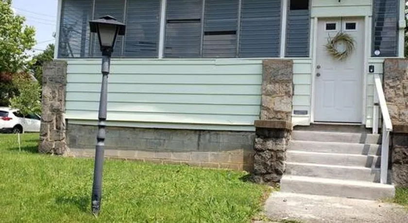 D.C.'s Brookland house Pets are Welcome! - Image 1