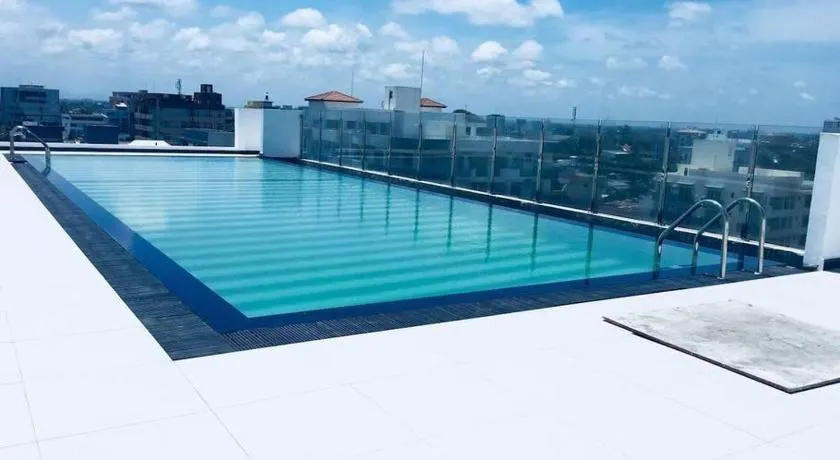 Modern luxury Condo,3 bedroom and 3 bathrooms - Image 1