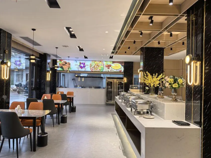 Chenlong Jinzhan Hotel - Image 1