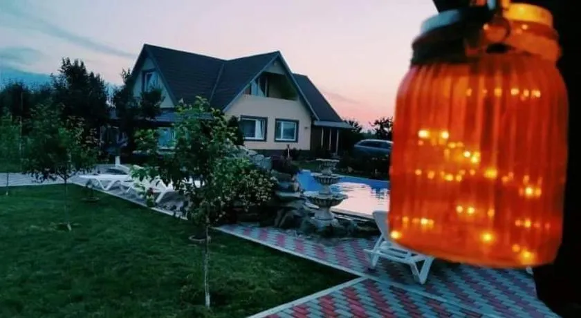 Pensiunea Casa La Cabană Girov - Image 1