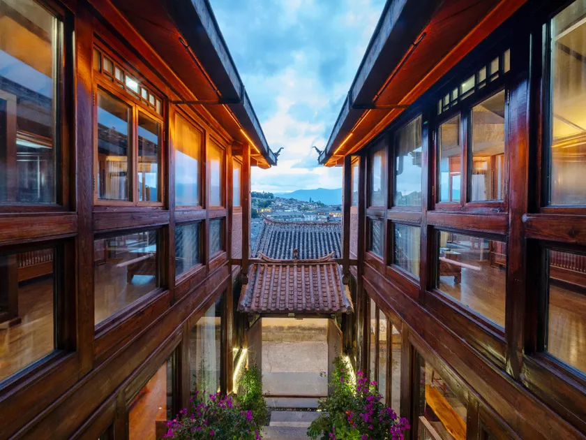 Wuyun Courtyard Inn - Image 1