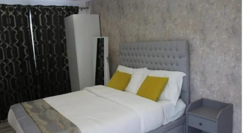 Mini Cosy Studio Flat Milton Keynes - Image 1