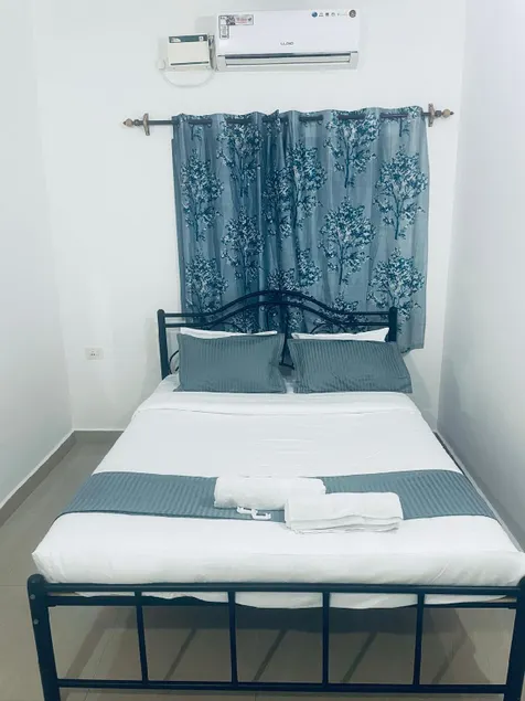 Hotel V5 - Image 1
