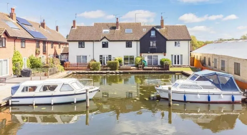 Cottage On The Quay - Image 1
