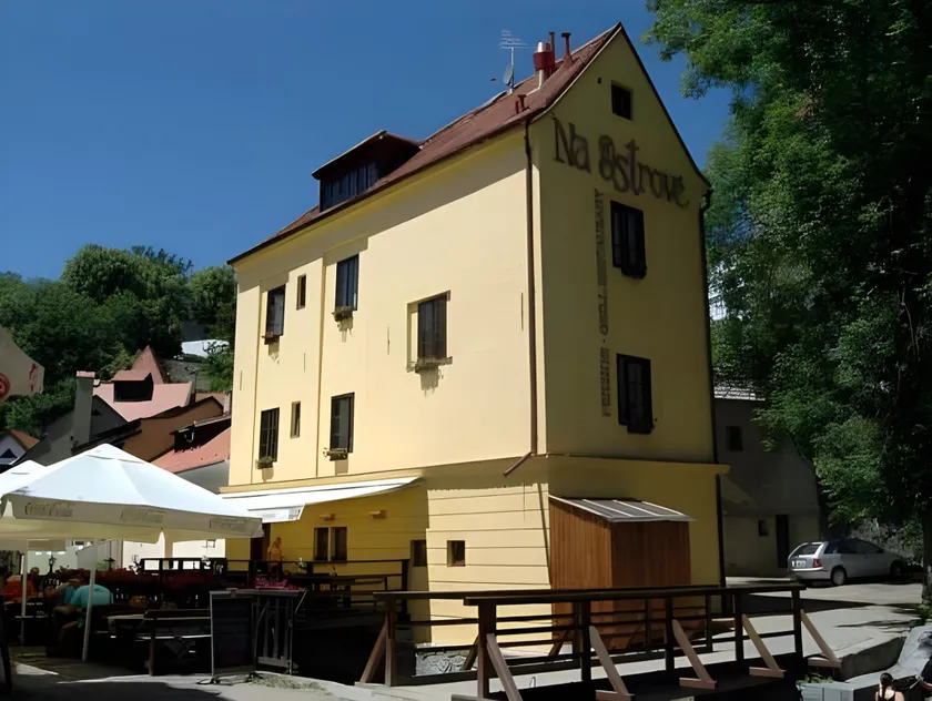 Penzion na Ostrově - Image 1