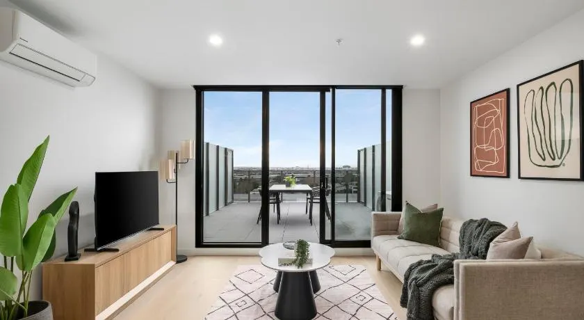 Hobson Apartments by Urban Rest - Image 1