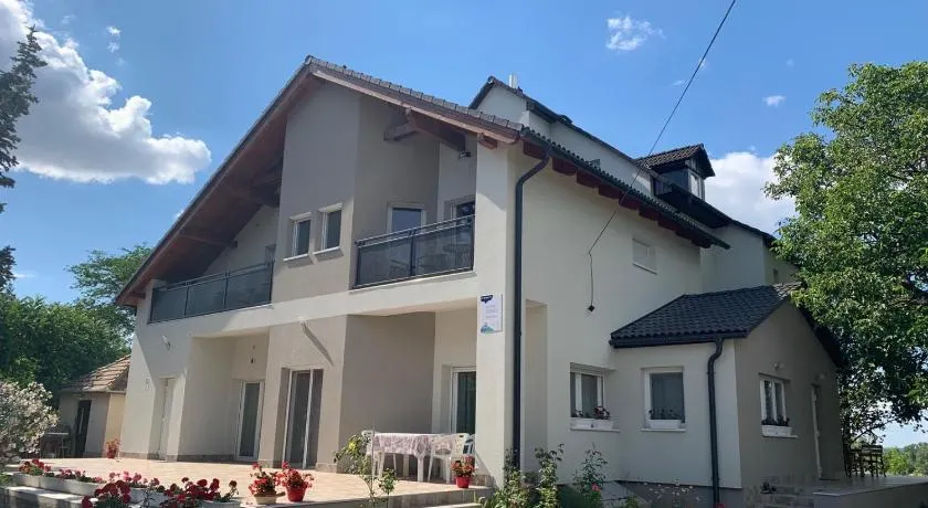 Monostor Panzió - Image 1