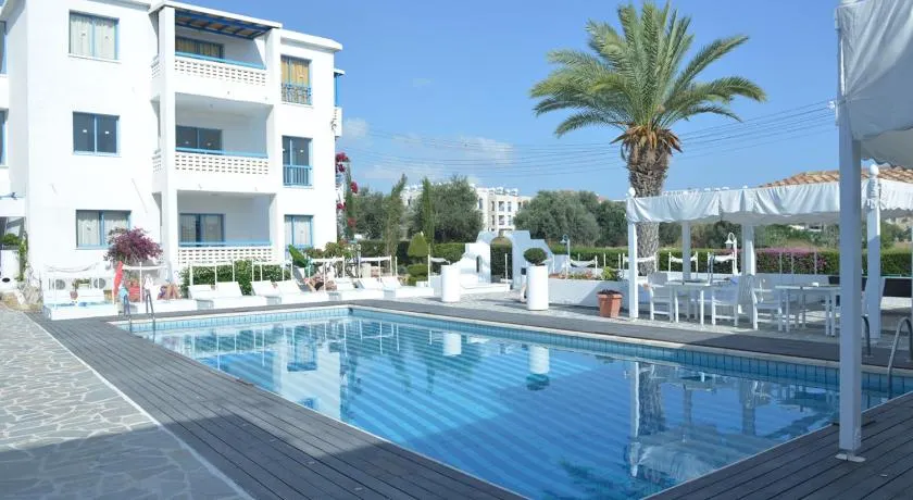 Tasmaria Aparthotel - Image 1