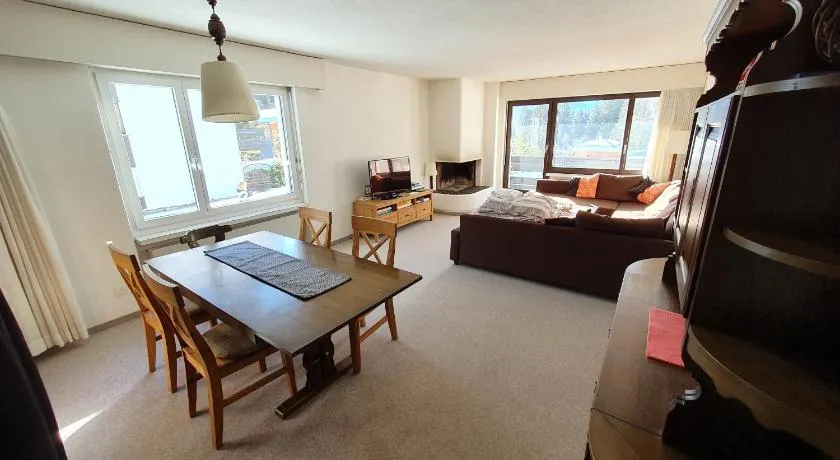 Apartment in Lenzerheide - Image 1