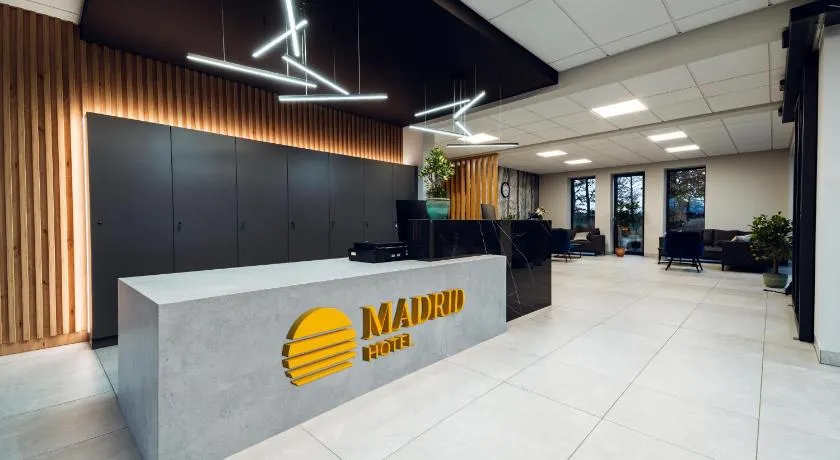 Hotel MADRID - Image 1