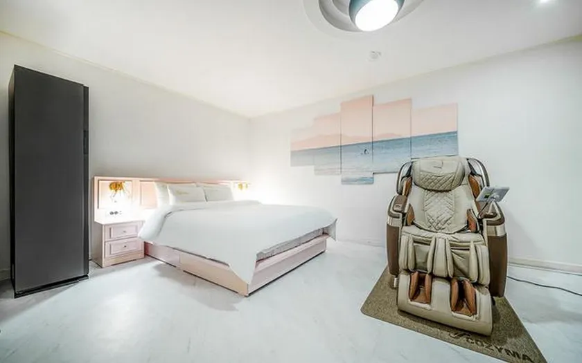 Yeosu Hotel Sixty - Image 1
