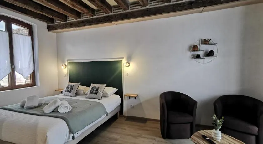 Les Nuitées de Bois Renaud Chambre d'Hôtes LA FORET - Image 1