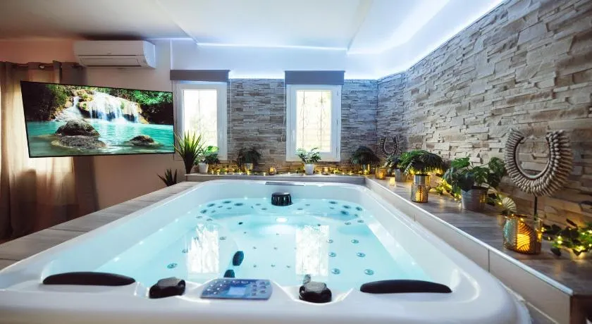 Suite and Spa la Perla Bianca - Image 1