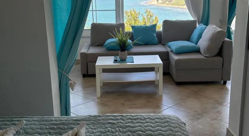 Gikas Apartments - Image 1