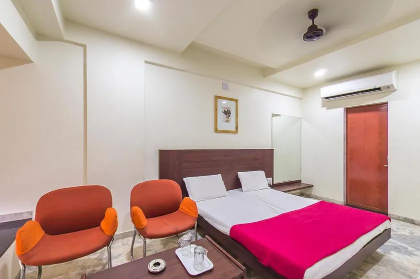 Hotel Rahi Inn Local Unmarried NRI not Allowed - Image 1