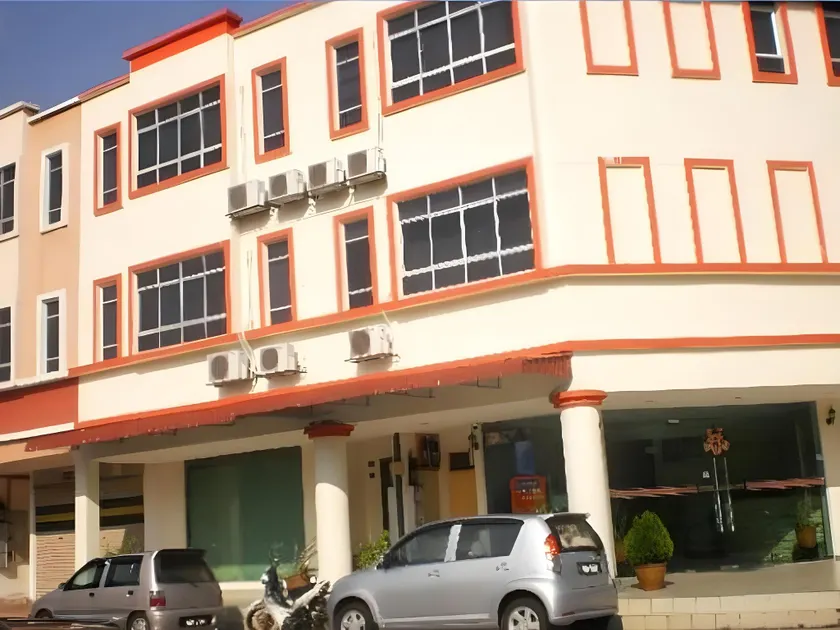 HOTEL SAHARA INN TANJUNG MALIM - Image 1