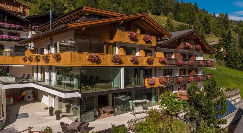 Hotel Garnì Gardena - Appartments - Image 1