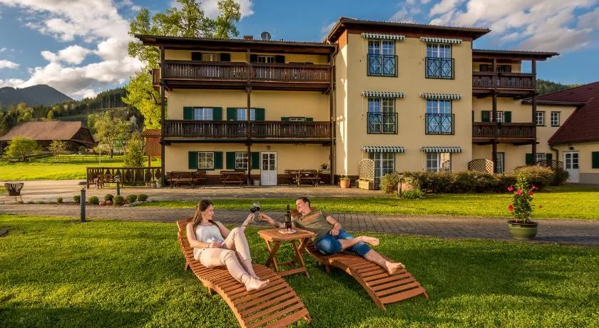 Ferienwohnungen Hotel Garni Dörflerwirt - Image 1