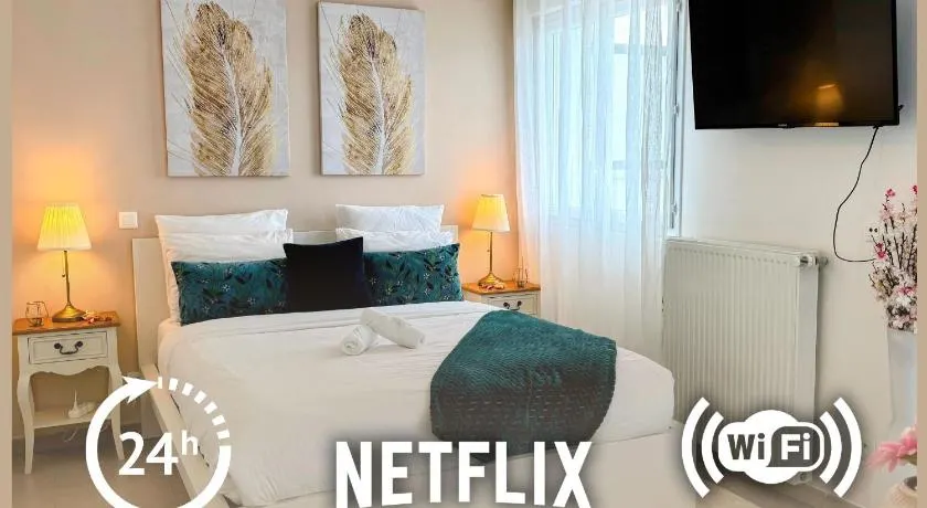 Studio Hôtel - Lit King Size - Parking - Wifi - Image 1