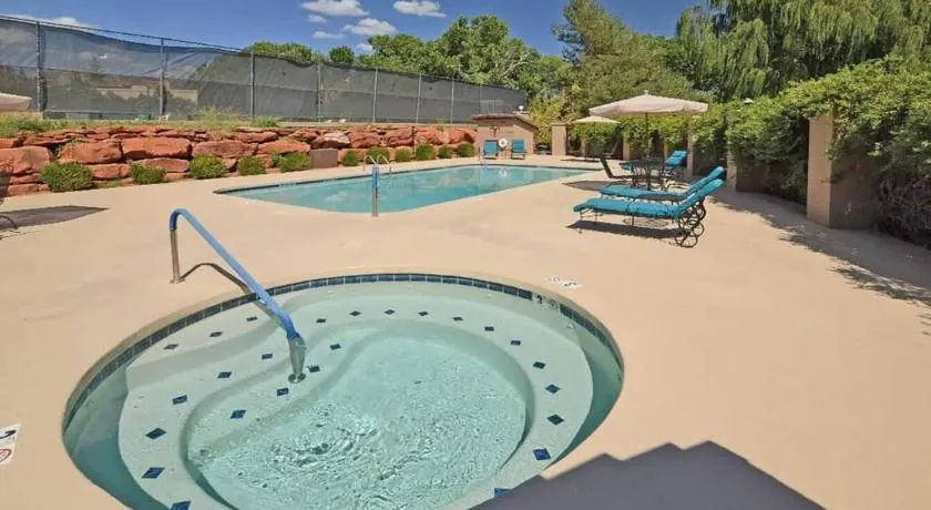 Family Friendly Sedona Townhome in Golf Community - Image 1