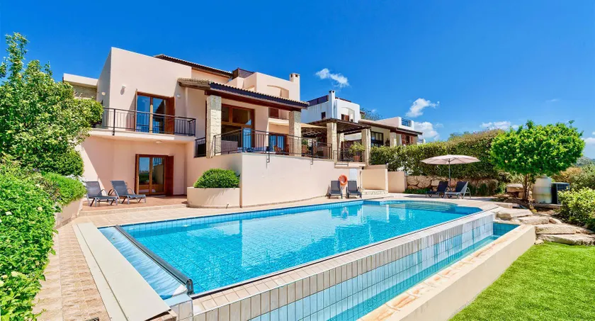 4 bedroom Villa Helidoni with private infinity pool, Aphrodite Hills Resort - Image 1