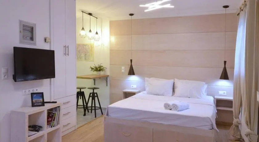 Petralona, a sweet and cozy apartment - Image 1