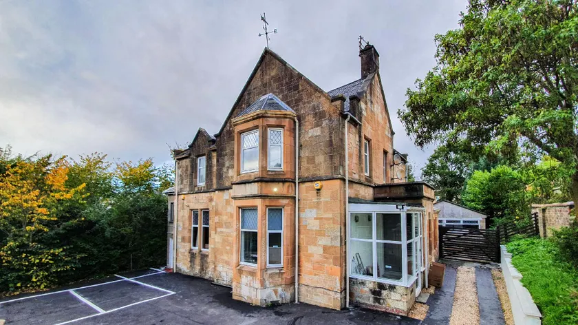 Bemersyde Guest House - Image 1