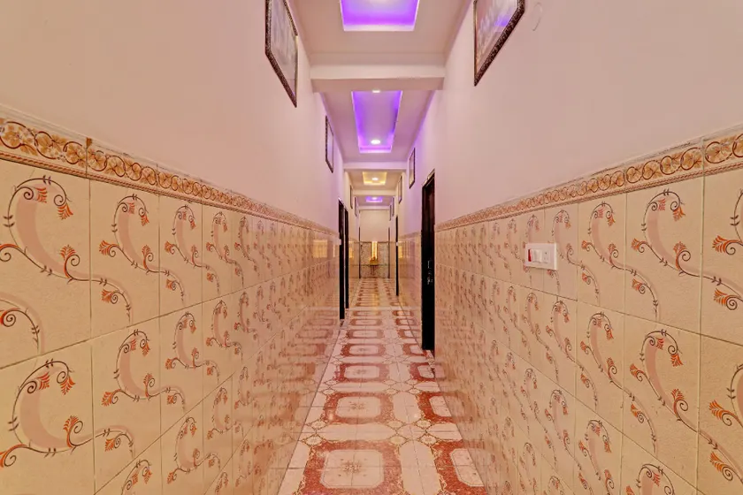 Hotel O The Relax Inn - Image 1
