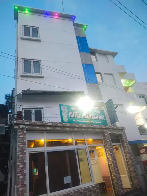 Hotel orchard inn - Image 1