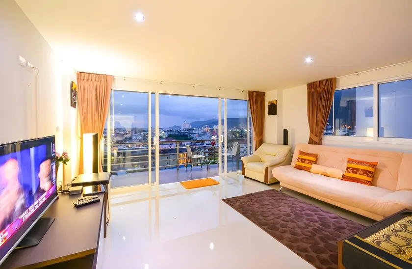 BeststayinPhuket 2 bedroom, 2 balconies Condo - Image 1