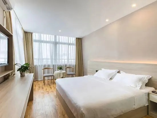 Huanxin Hotel - Image 1