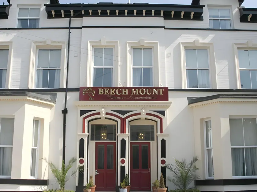 Beech Mount Hotel - Free Parking - Image 1