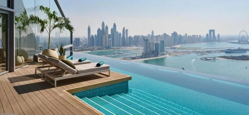 Lux Studio in Palm Tower w/ Sea View Infinity Pool - Image 1