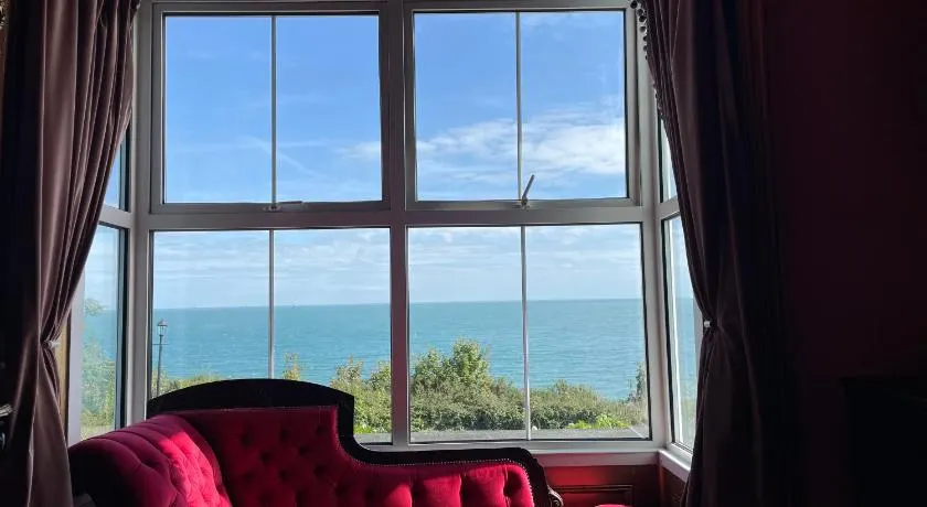 Keats Green Hotel - Image 1