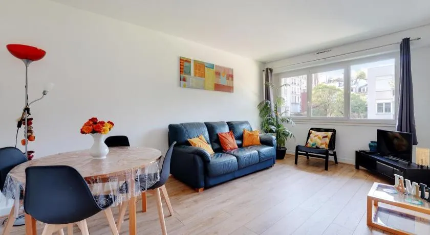 Familial Spacieux 2ch avec Parking Prive Sup - Image 1