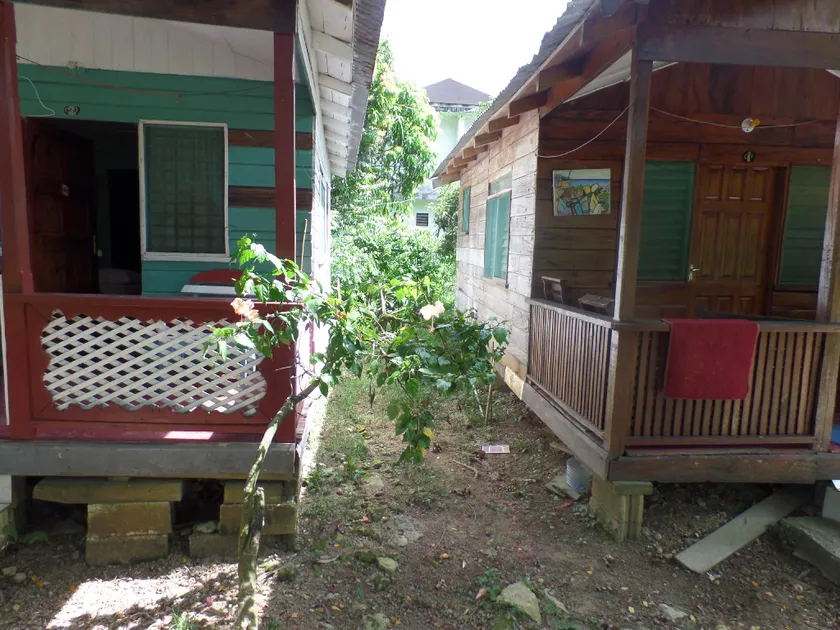 Jah B's Cottages - Image 1