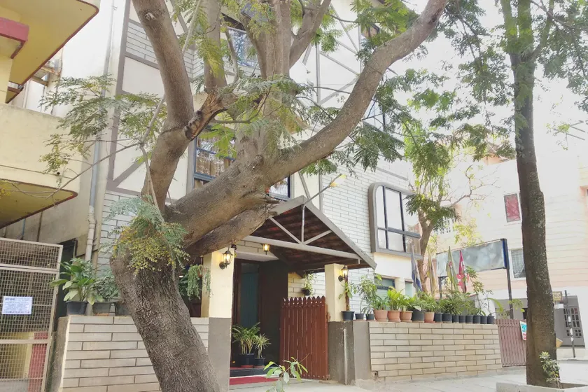 OYO Dass Suites Near Nexus Mall Koramangala - Image 1