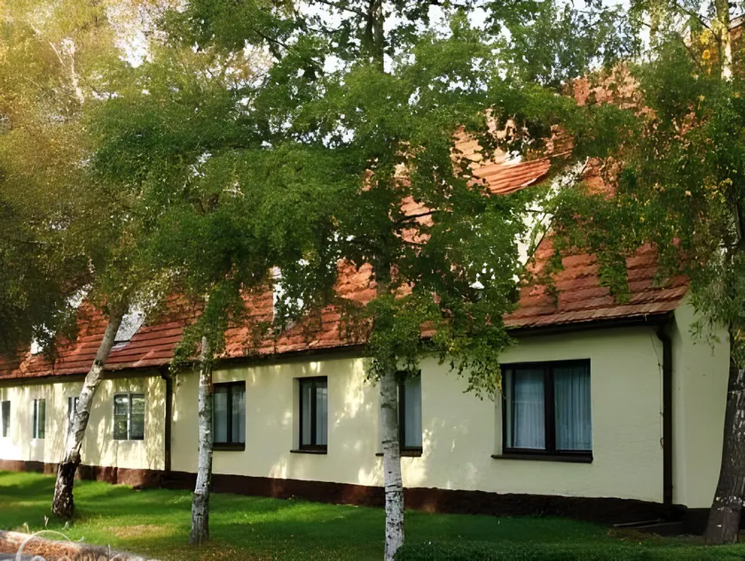 Ośrodek Wypoczynkowy Merkury - Image 1